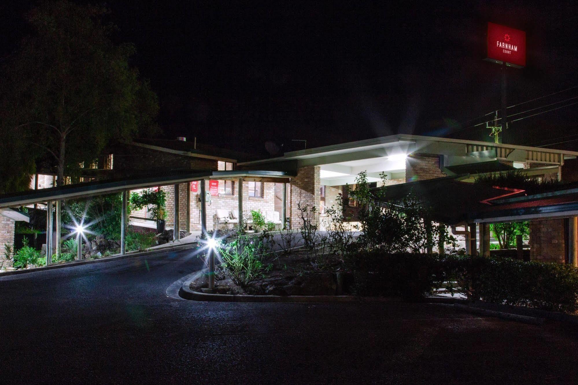 Farnham Court Motel And Restaurant Morwell Exteriör bild
